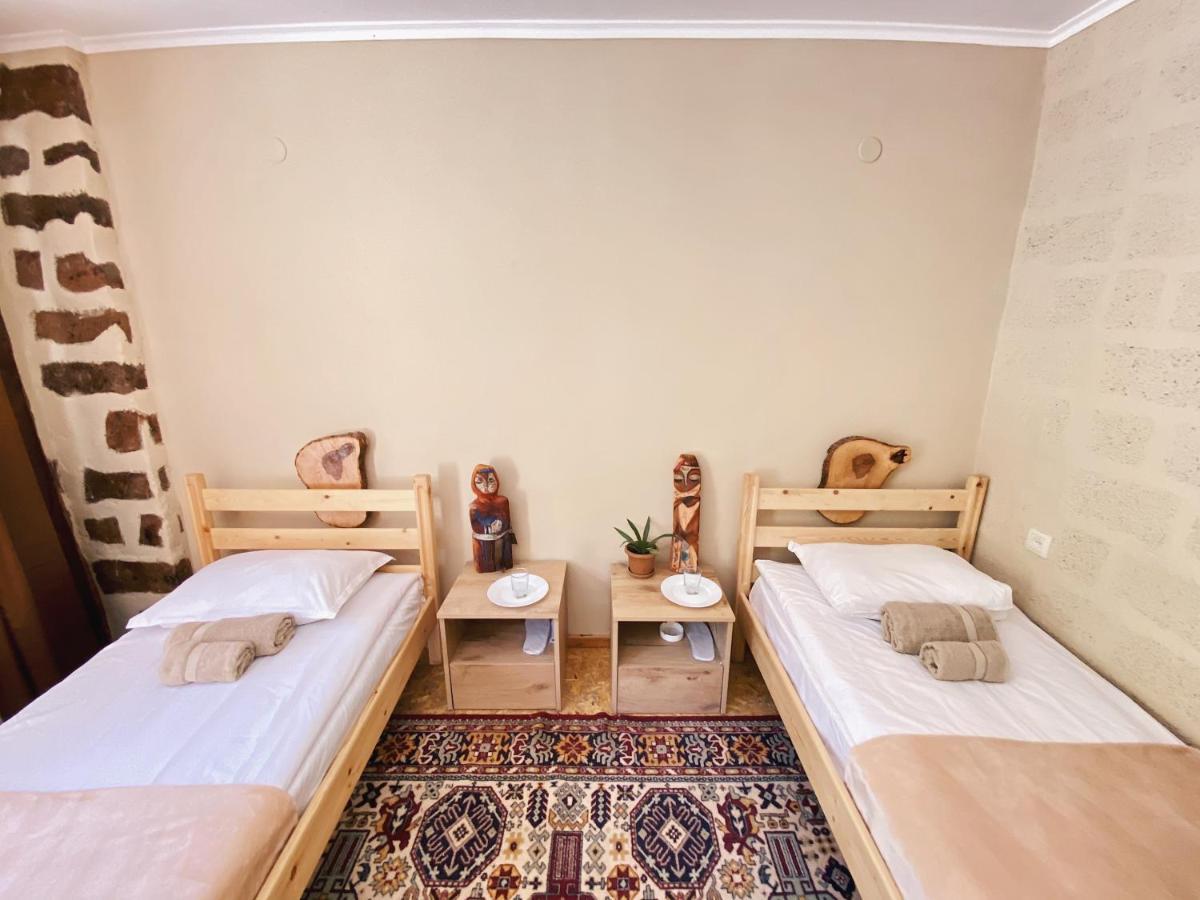 Hovek Guest House Dilijan Exterior photo