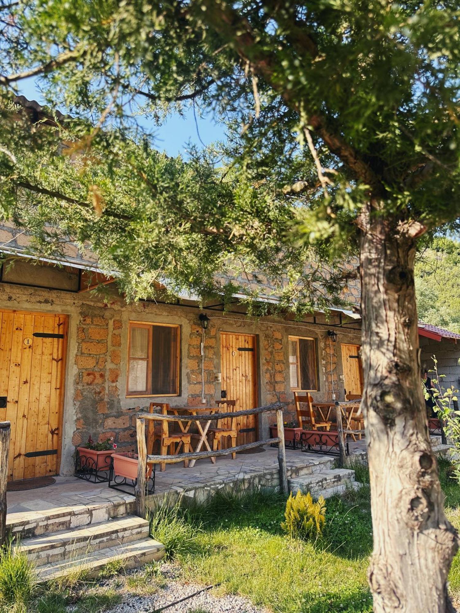 Hovek Guest House Dilijan Exterior photo